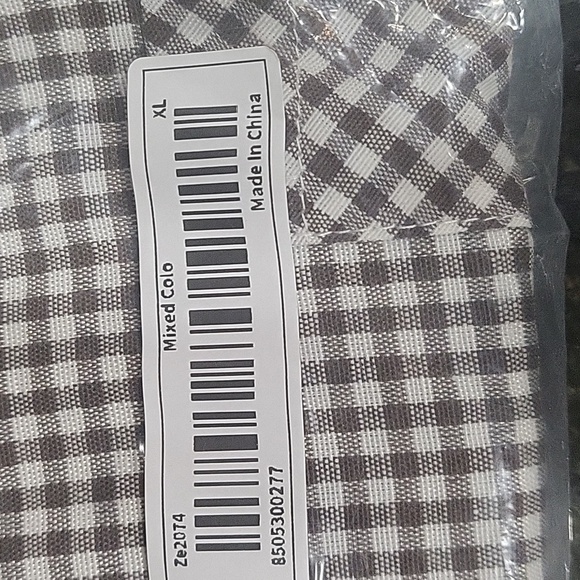 NIB Men's Black and White Button Down Shirt XL - Picture 2 of 6